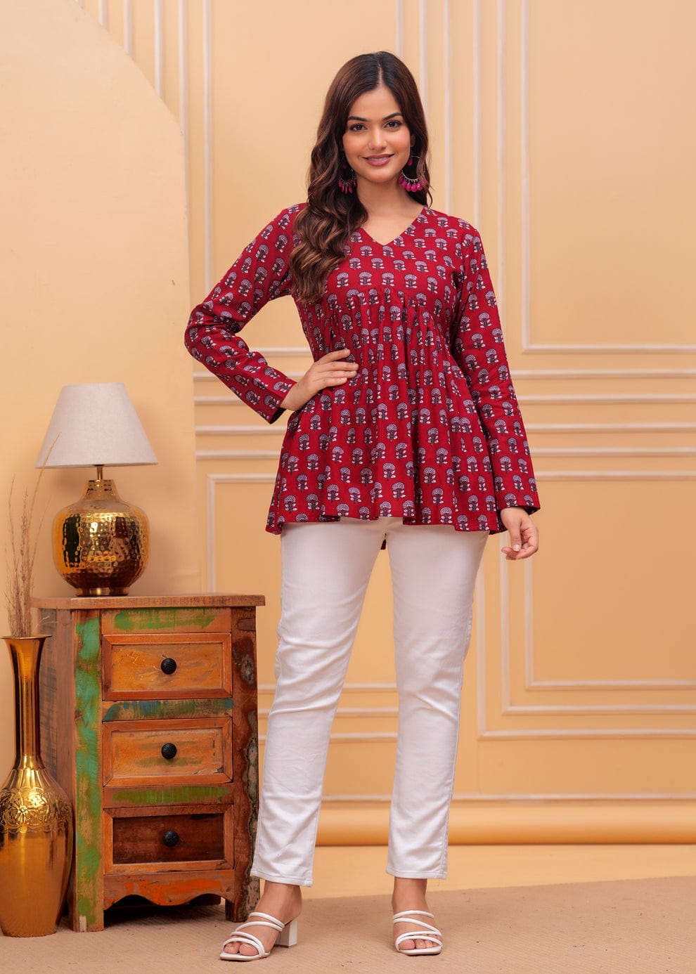 Kritikaar short kurti